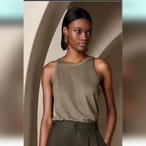 Banana Republic Linen Green Tank top Size M